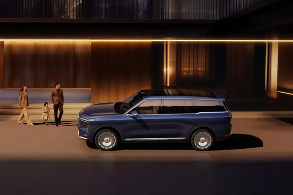 向用户奔赴，上汽重拾加速度