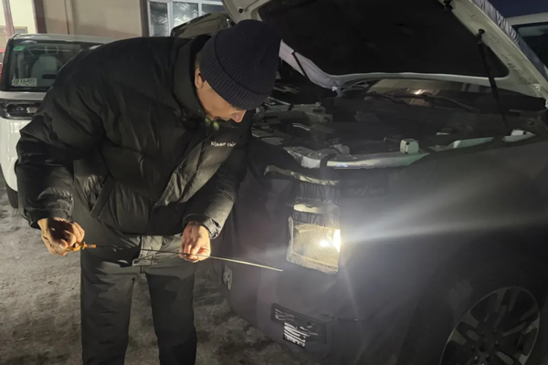 装上啤酒箱爬坡，今年冬测，大通把用户“带”进了冬测场