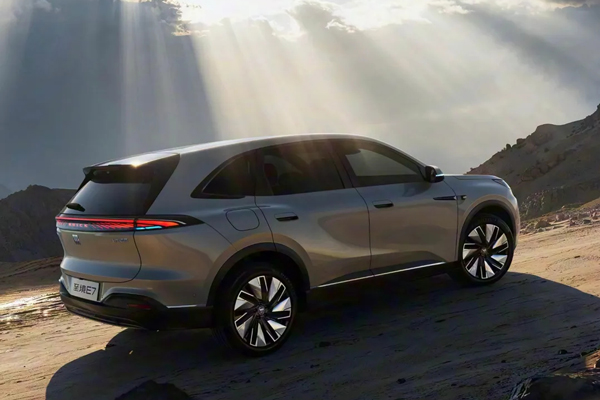 开年狂飙，上汽1月销售32万，同比大涨超两成，全矩阵新品蓄势待发