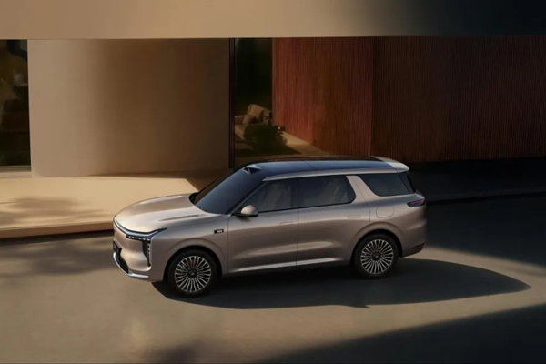 自主合资左右开弓，两场重磅发布，彰显上汽的技术底气